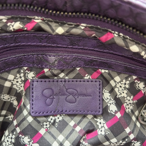 Used but in great condition purple purse - Picture 4 of 7